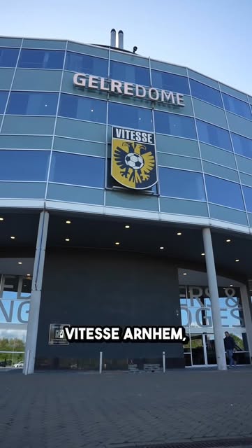 De ingang van het GelreDome bij Vitesse Arnhem